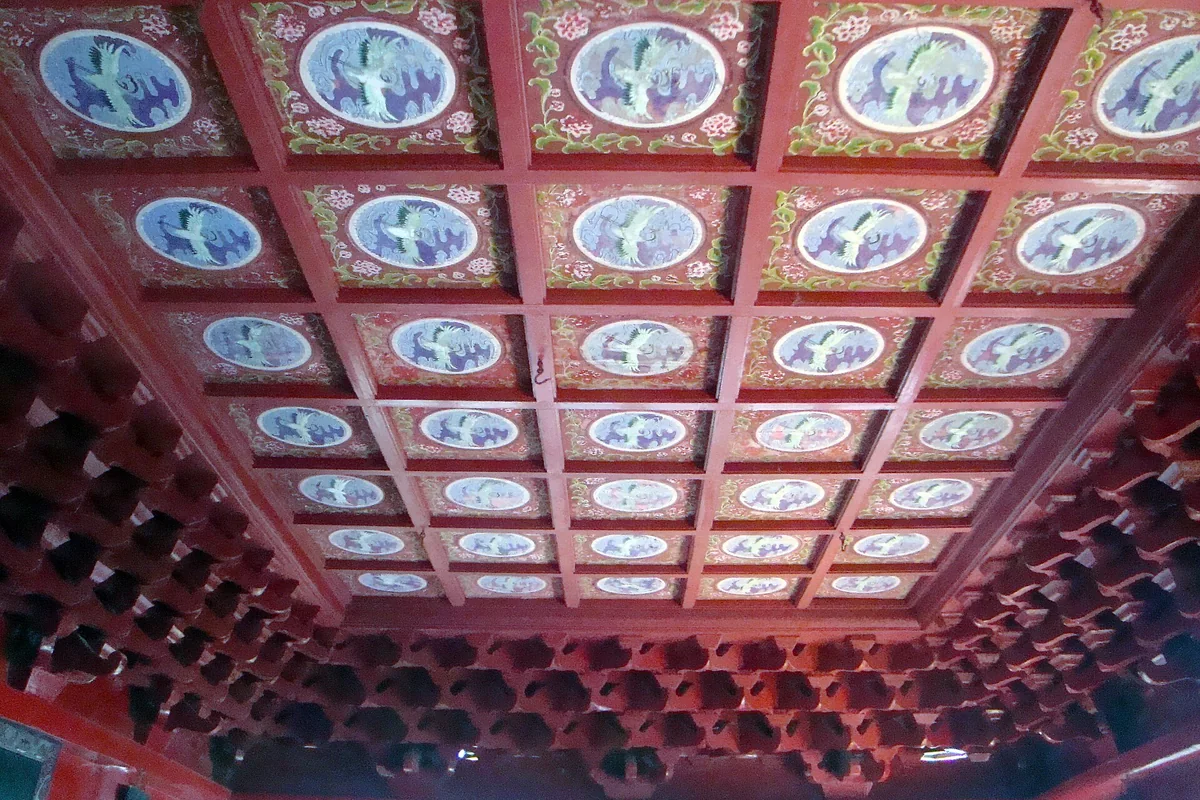 The timber ceiling structure inside Yueyang Tower