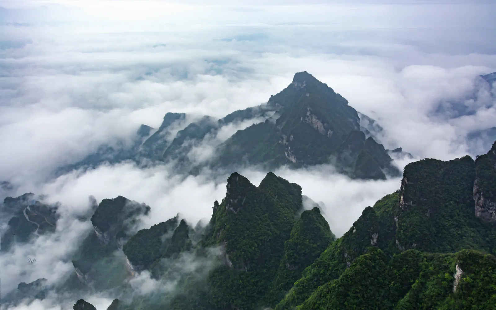 Clouds among the peaks around Tianmen Mountain